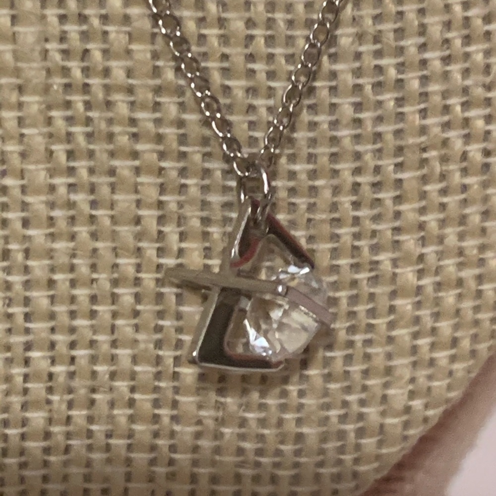 Silver And crystal necklace